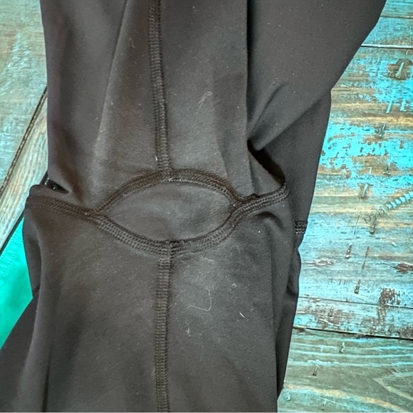 Lululemon Run Inspire Crop Leggings Size 12 Activewear Yoga - Picture 7 of 8